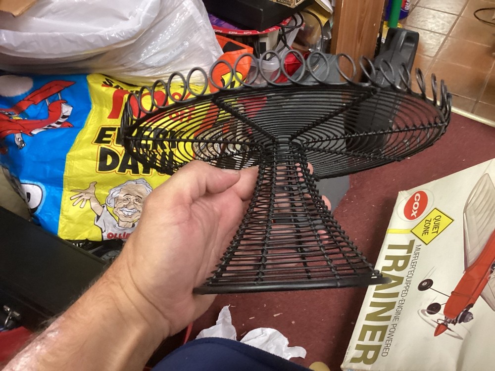 Black Wire Cake Stand 9 1/2” round
