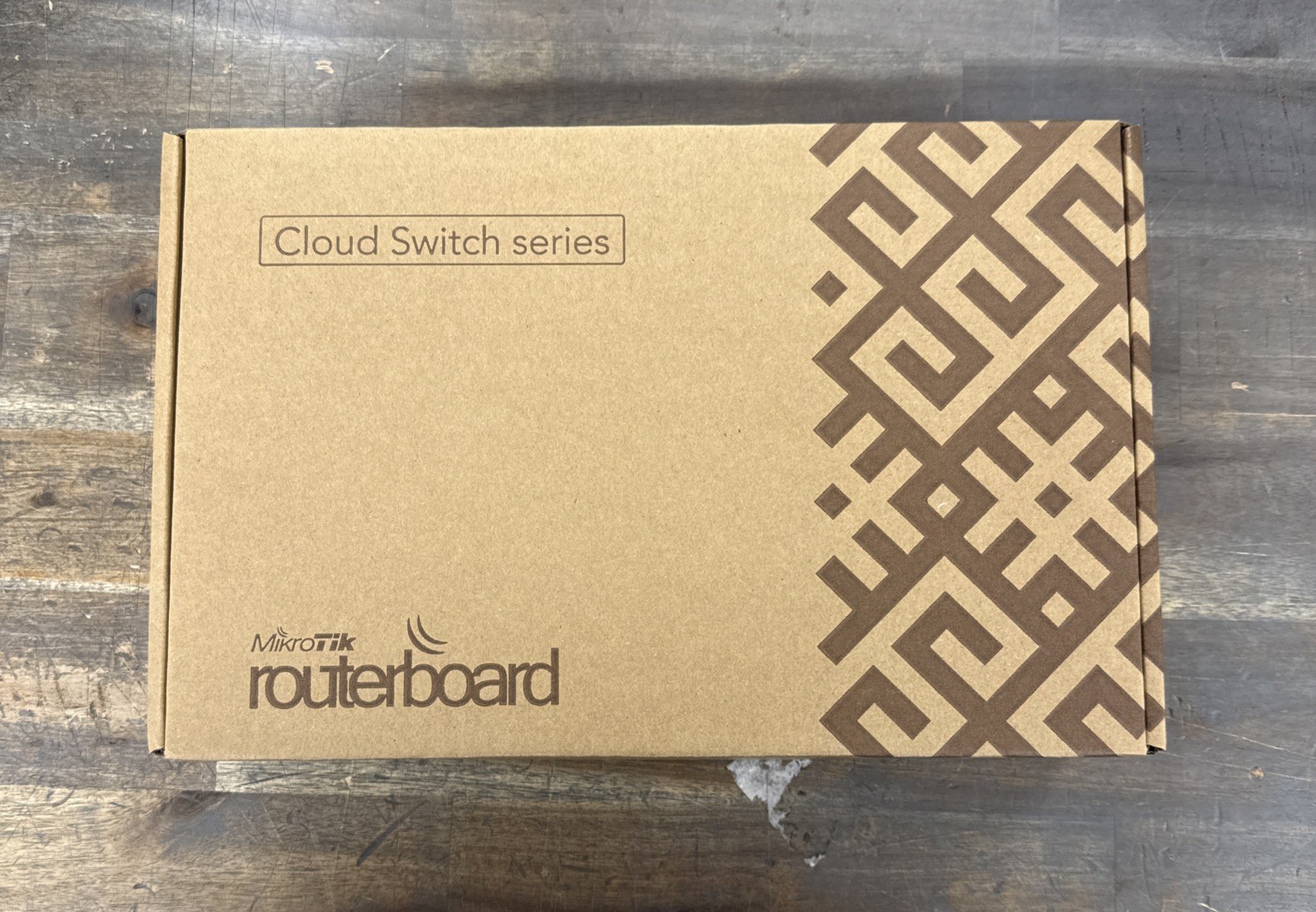 Mikrotik Router CRS112-8G-4S-IN 8 port Gigabit Cloud Switch 112-8G-4S-IN 4xSFP