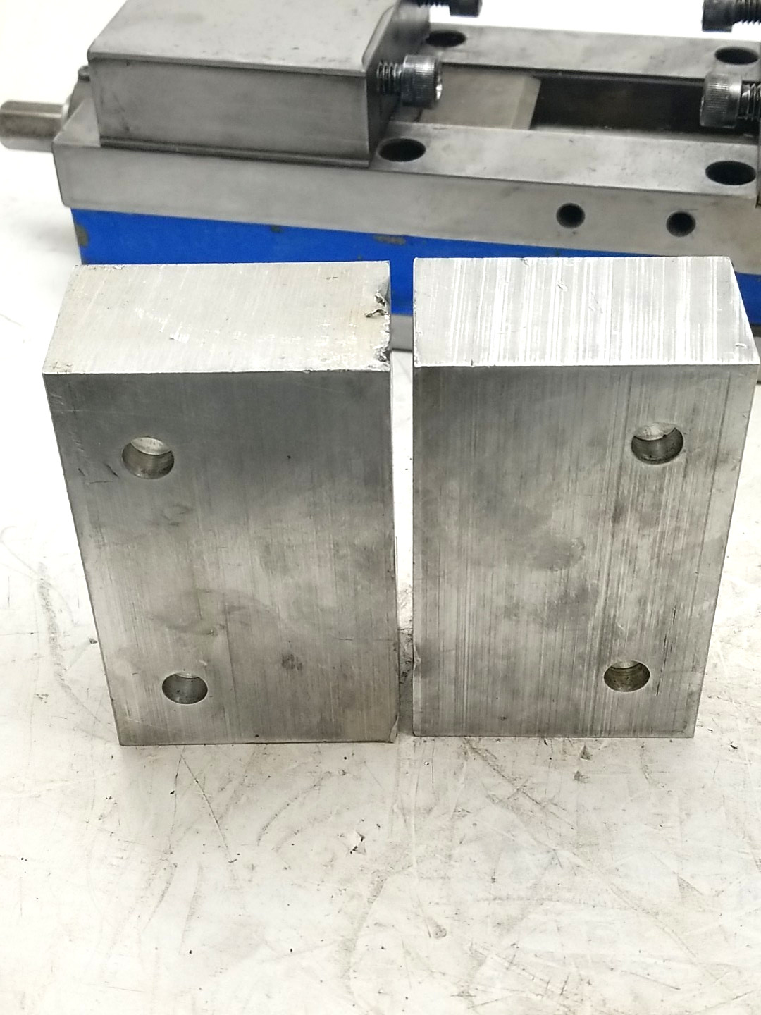 Kurt DL430 Double Lock Precision CNC Vise w/ 2 Soft Jaws-Made and Ships from USA