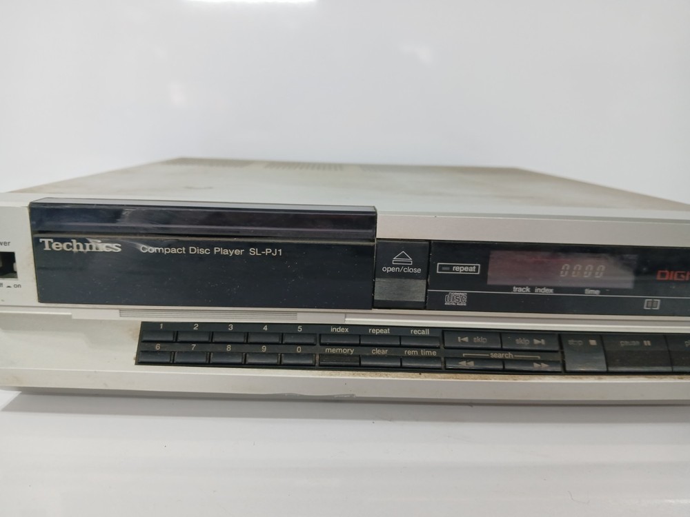 Technics Compact Disc Player SL-PJ1 For Parts Not Tested