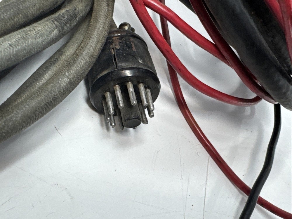 Twin V Motorola Transmitter Radio Model T41GGV-1 Type TA104 Very Rare Untested .