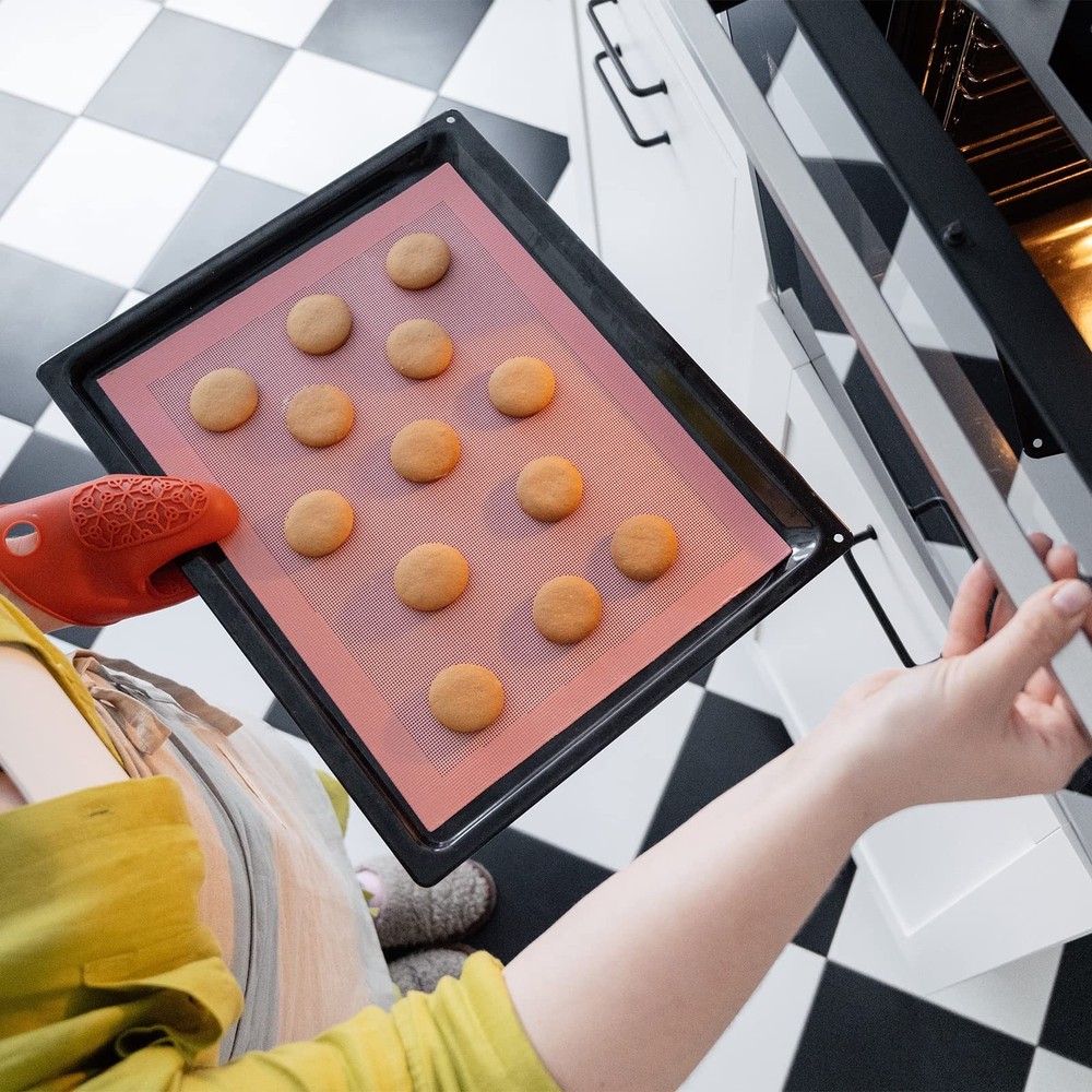 AMYONE Perforated Baking Mats, 2 PCS Pink Eclair Silicone Mat for Half Sheet,...
