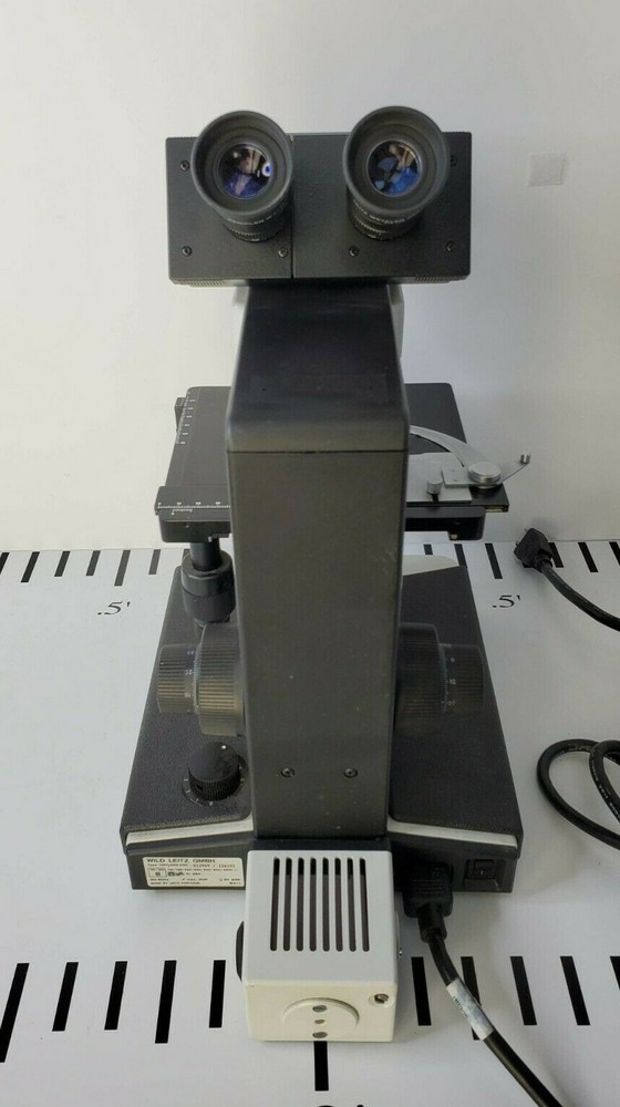 LEITZ LABORLUX S MICROSCOPE w/ 4 Objectives