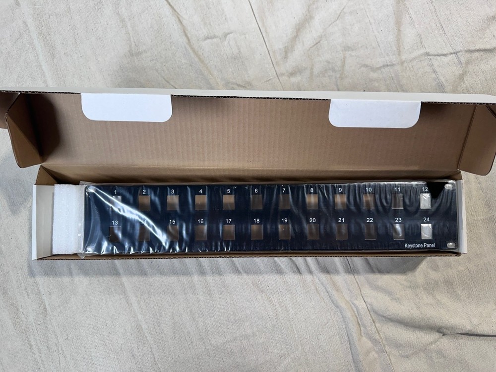 24-PORT KEYSTONE BLANK PATCH PANEL CBPNL-24