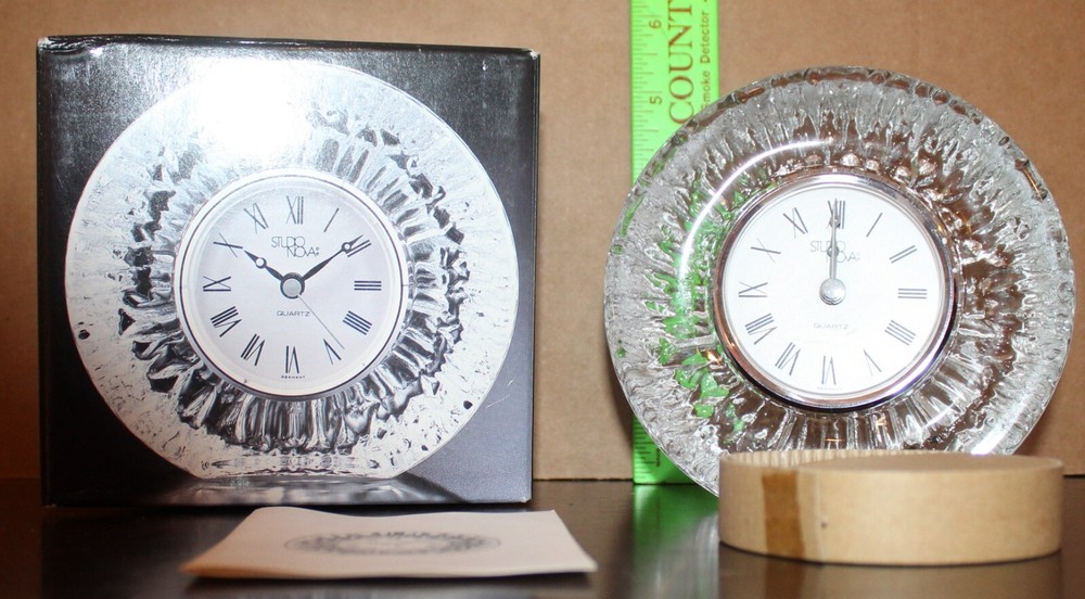 STUDIO NOVA LEXINGTON Round Crystal Clock