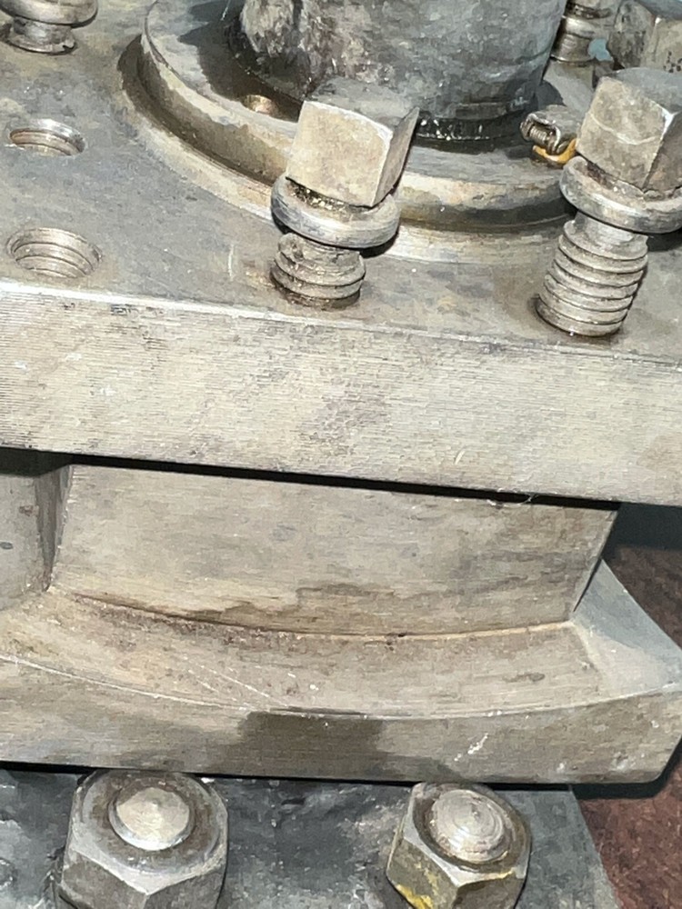 MCROSKY 4 WAY WEDGE TYPE TOOL POST