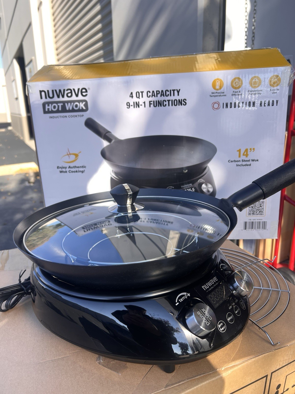 NEW OB - Nuwave Hot Wok Induction Cooktop w/ 14" Carbon Steel Wok