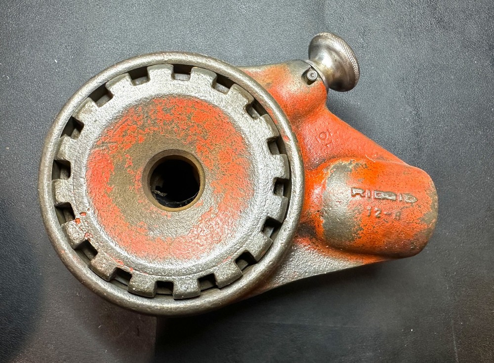 Ridgid 12-R Manual Ratcheting Pipe Threader Set With 1/2" Insert