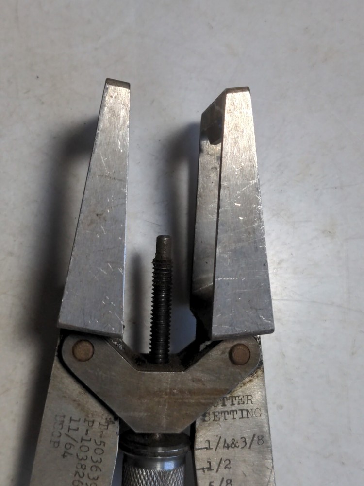 Adjustable Cutter setting Clamp