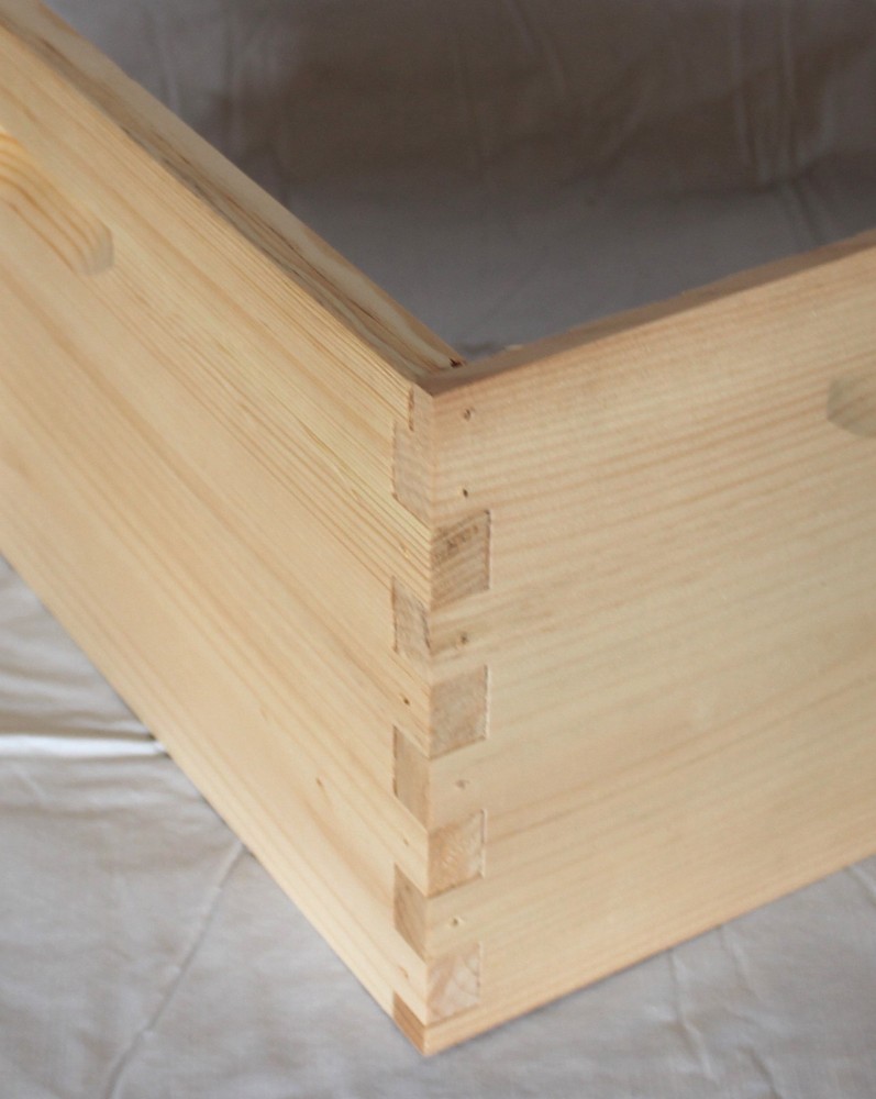 Unassembled DEEP 10 Frame Langstroth Beehive Box Commercial Pine