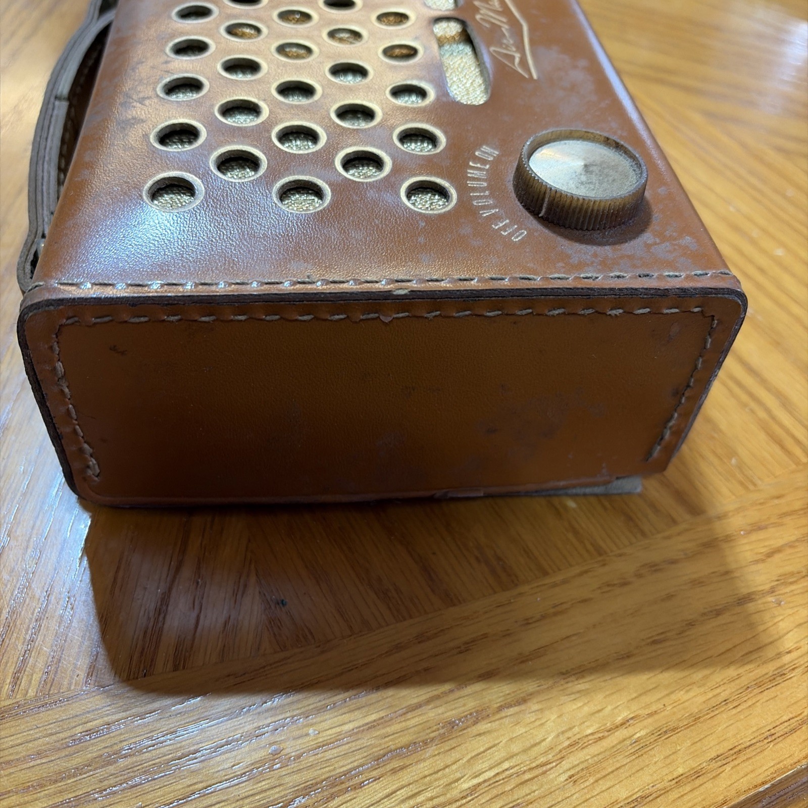 Vintage 1950’s Merco Air-Master Transistor Radio Rare Find Uncleaned Untested