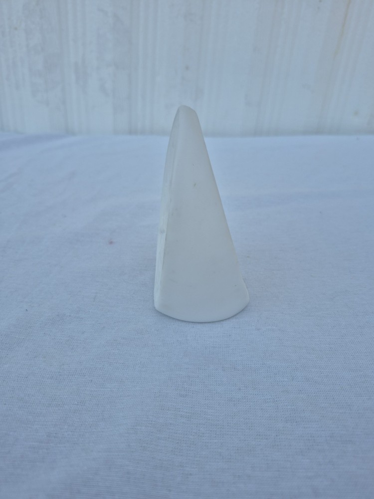VINTAGE RELIGIOUS Praying Hands Tealight Holder
