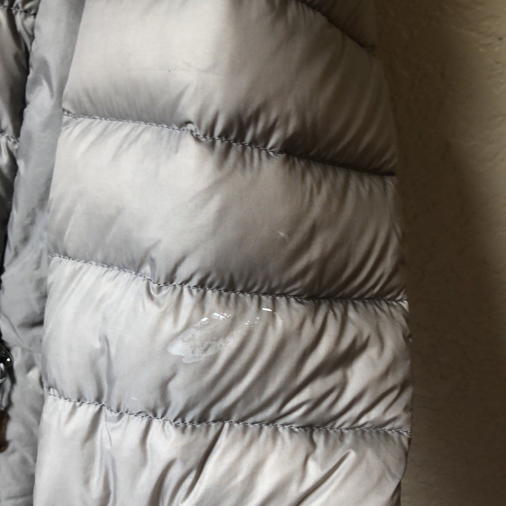 Tumi Packable Puffer Down Jacket Walt Disney Productions Silver