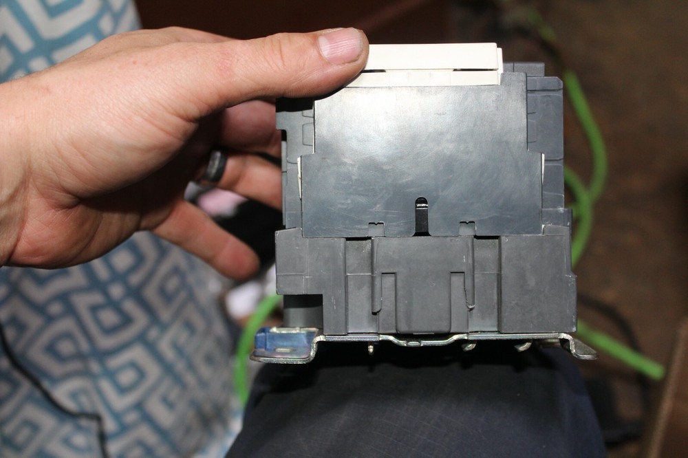 Telemecanique LC1 D6511 contactor