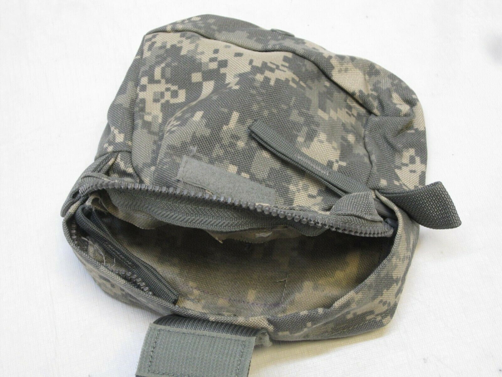 NEW US Army ACU Digital MOLLE II Pocket, Medic Pouch NSN 8465-01-524-7638