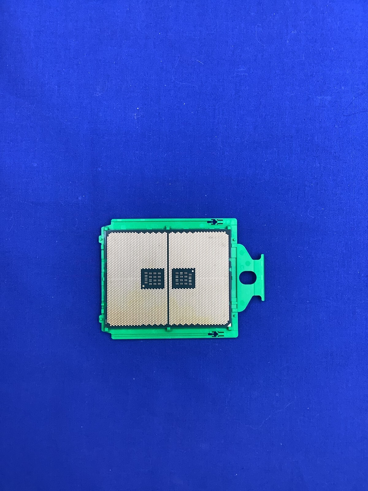 AMD EPYC 7452 32-Core 2.35GHz 128MB 155W CPU 100-000000057 No VENDOR LOCK