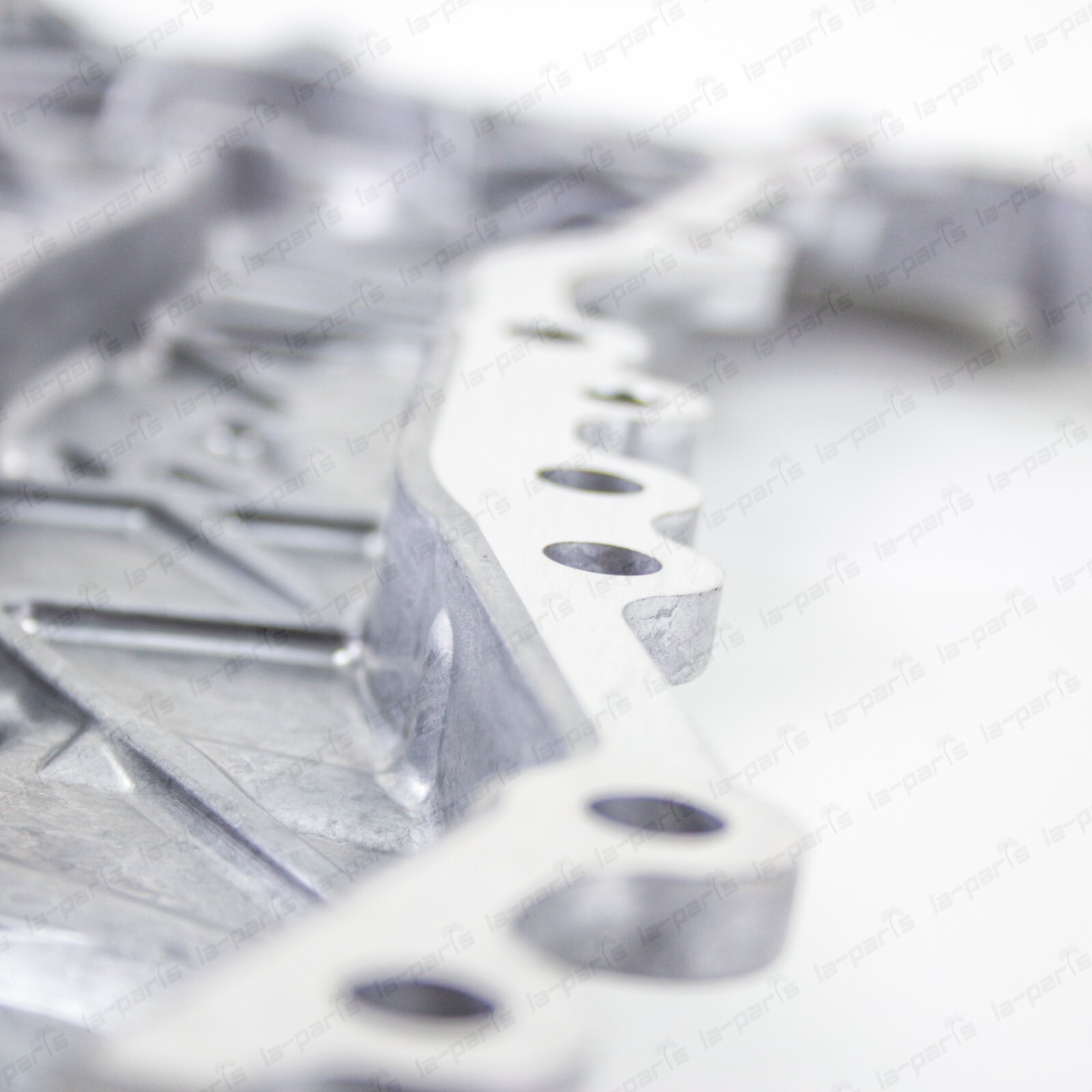 Genuine Suzuki Grand Vitara J20B J24B SX4 Kizashi Timing Chain Cover 11380-54L01