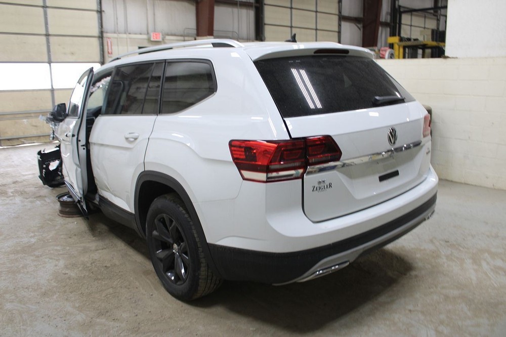 Camera/Projector Camera Front Windshield Mounted Fits 18-20 ATLAS 3028704