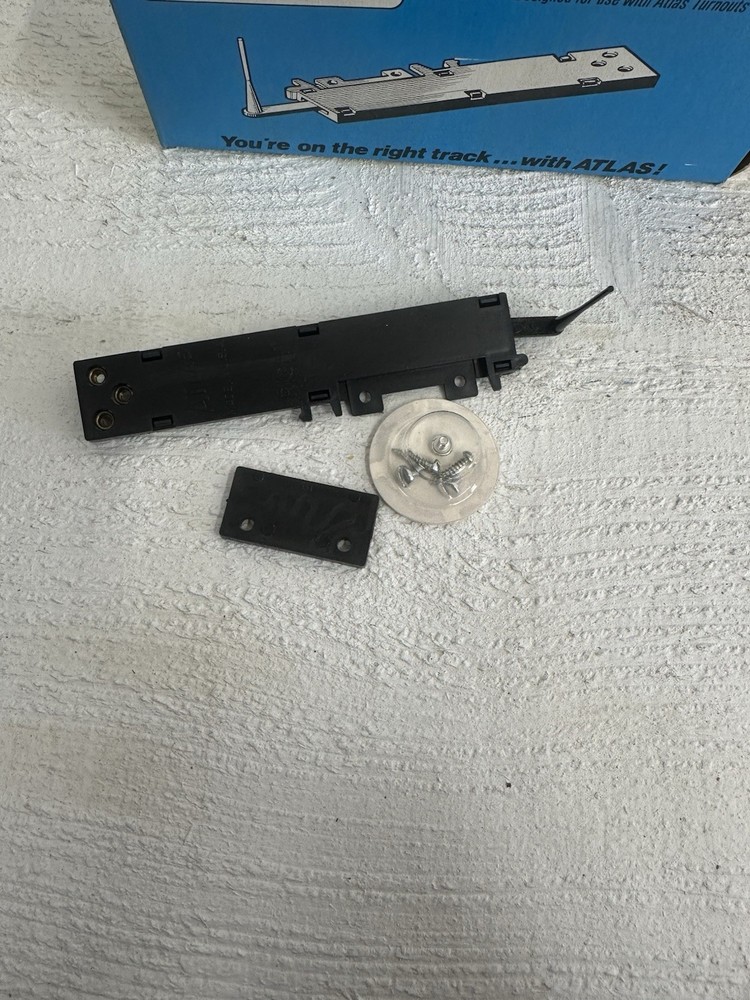 Atlas #65 HO Switch Machine Under-Table Installation AC Black Plastic Metal