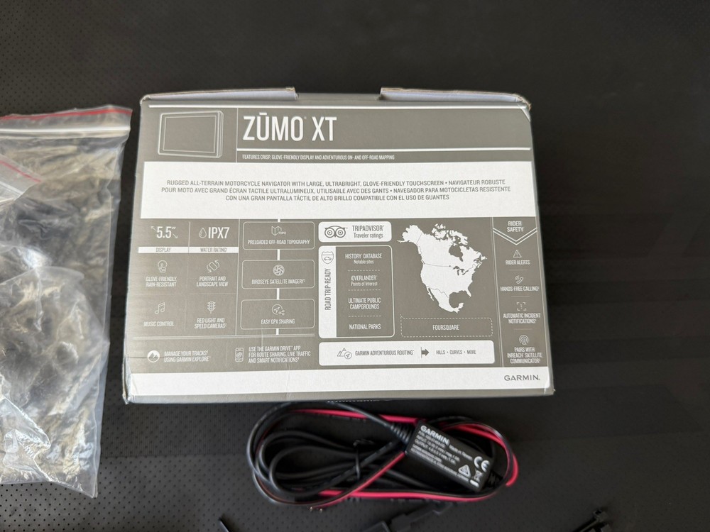 Garmin Zumo XT Motorcycle Sat Nav + Case