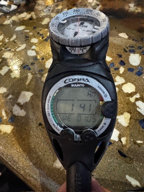 Suunto Cobra Dive computer in console with dive compass