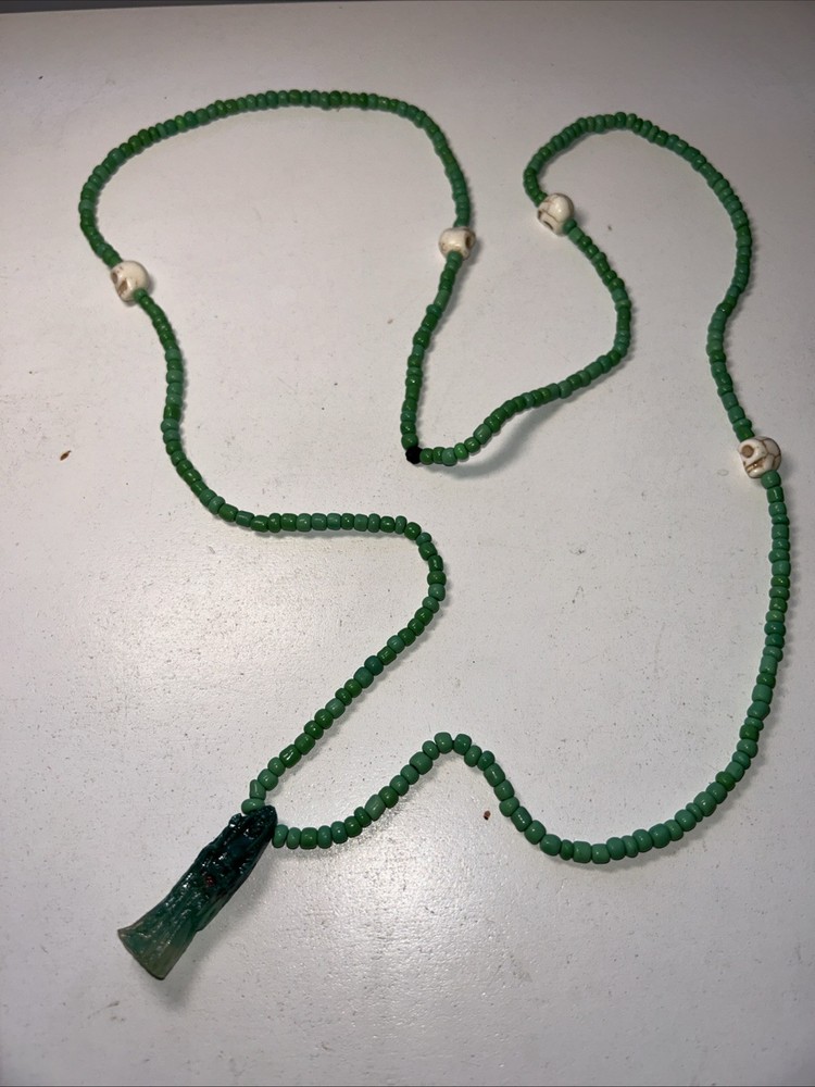 Santa Muerte Neckless Green Eleke