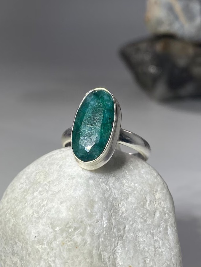 Solid 925Sterling Silver Natural Rough Emerald Oval Gemstone Handmade Ring