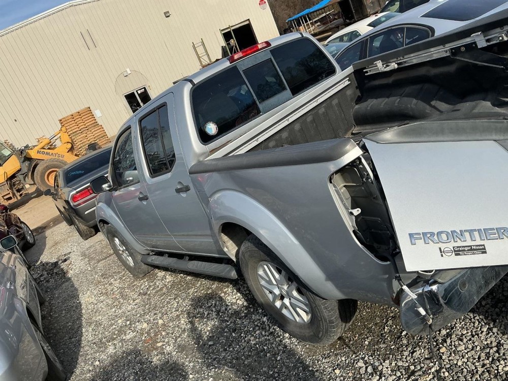 FRONTIER 2016 Glove Box 4971752