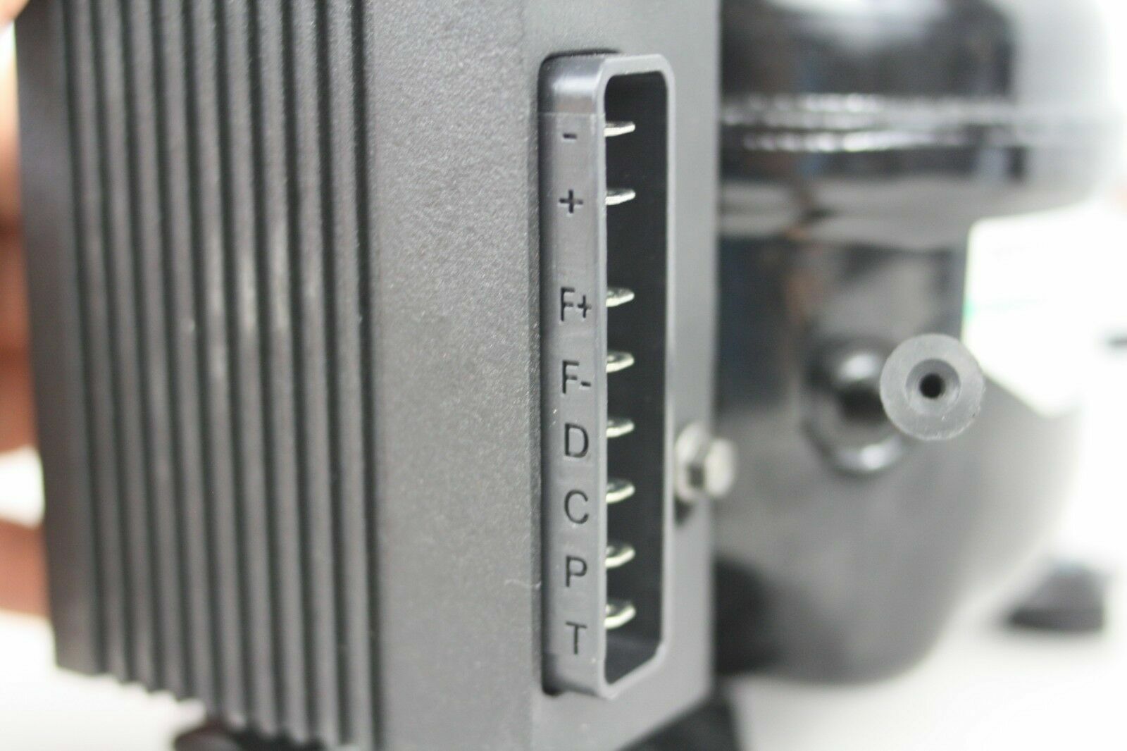 12V 24V DC Refrigeration Compressor Fridge Freezer Marine Solar QDZH35G R134a