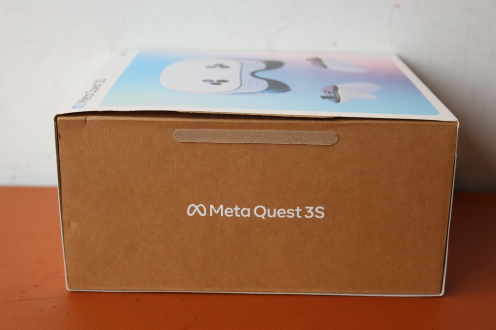 Meta Quest 3S 128GB VR Headset