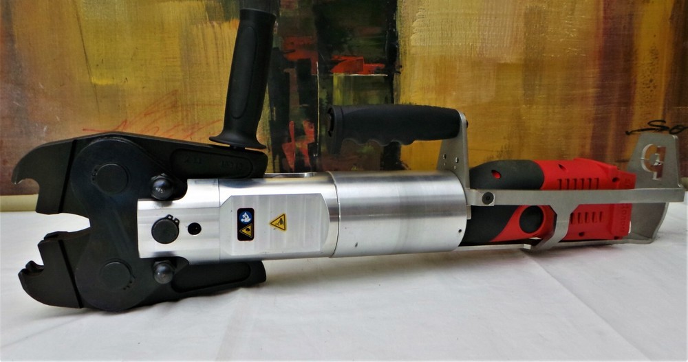 NOVA PRESS ACO401 Battery Pressing Tool with Case.