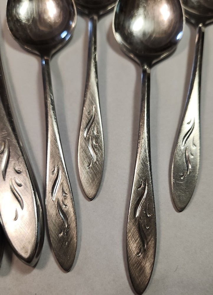 Oneida EMBER GLOW Oneidacraft Deluxe 10 Piece Stainless Flatware Serving Fork