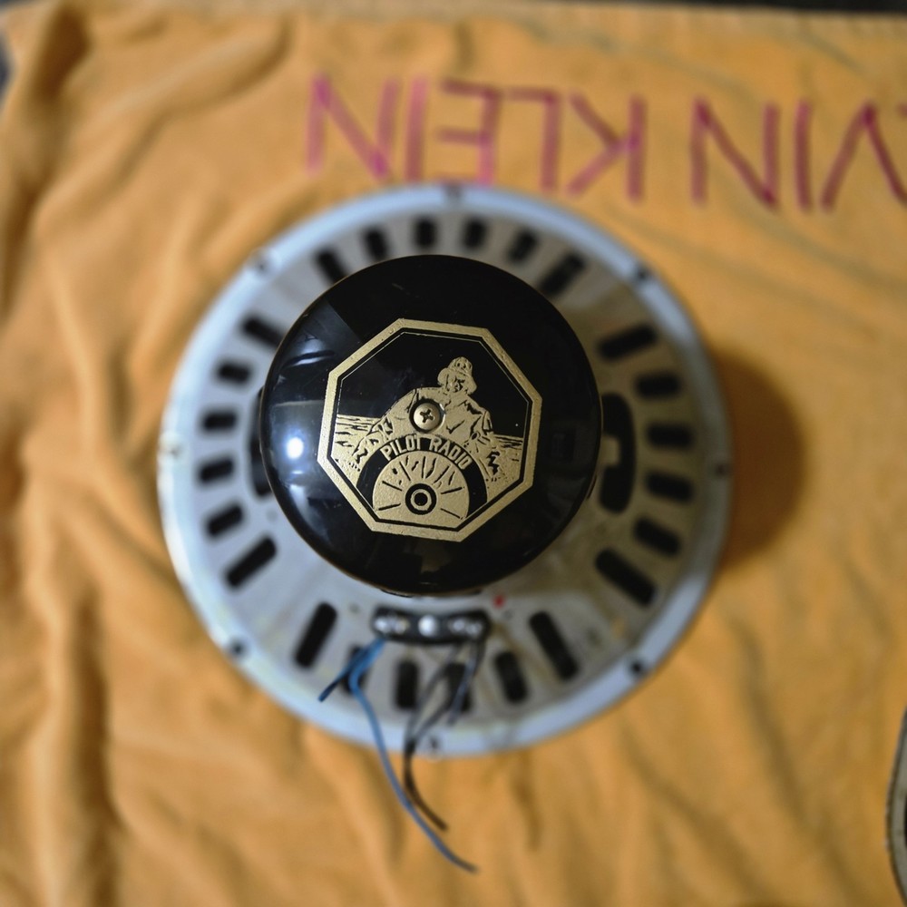 Pilot Model S131 Speaker Set and Control Module. All Working!