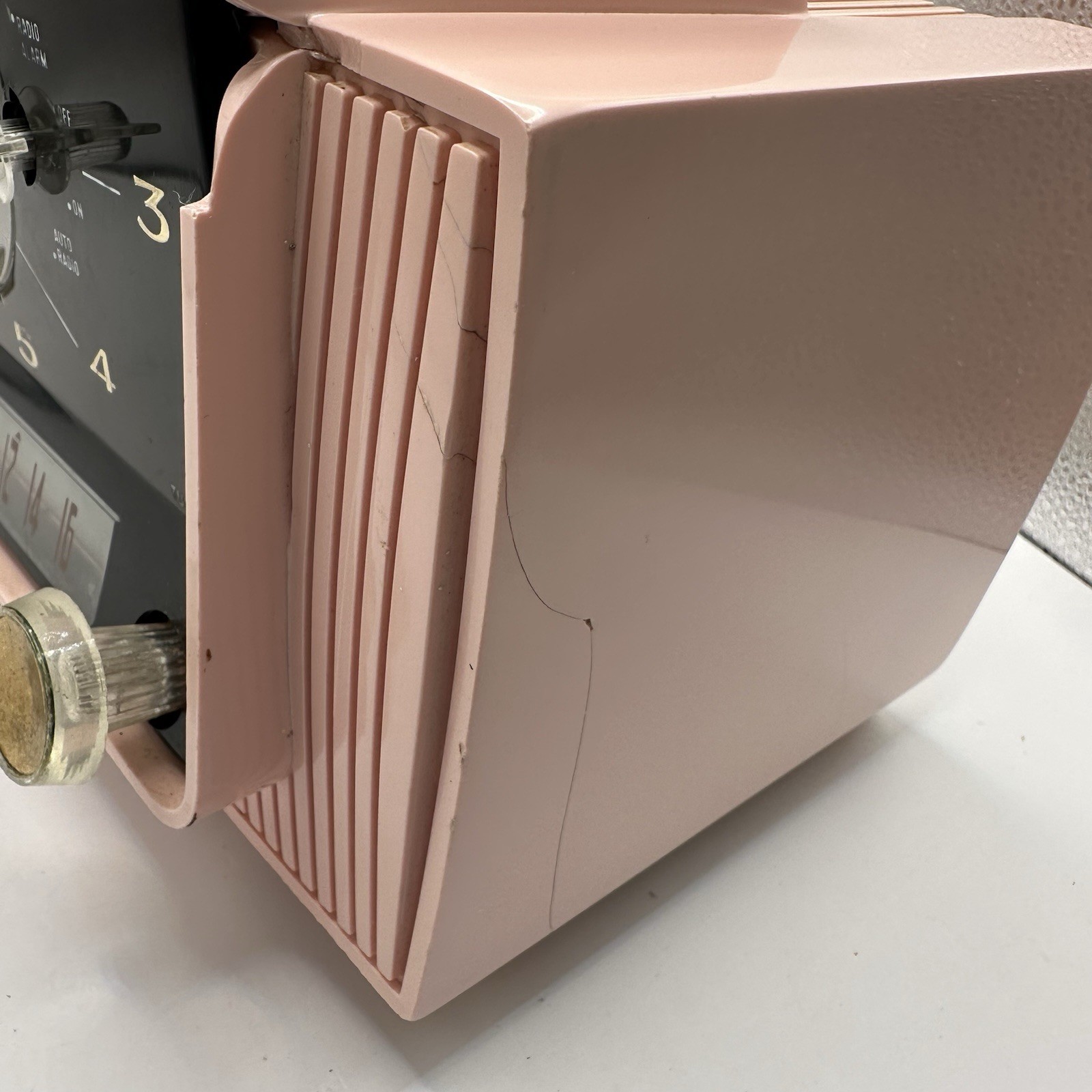 Vintage 1950s GE Pastel Pink Clock Radio Tube Alarm Clock Works MCM Mid-century