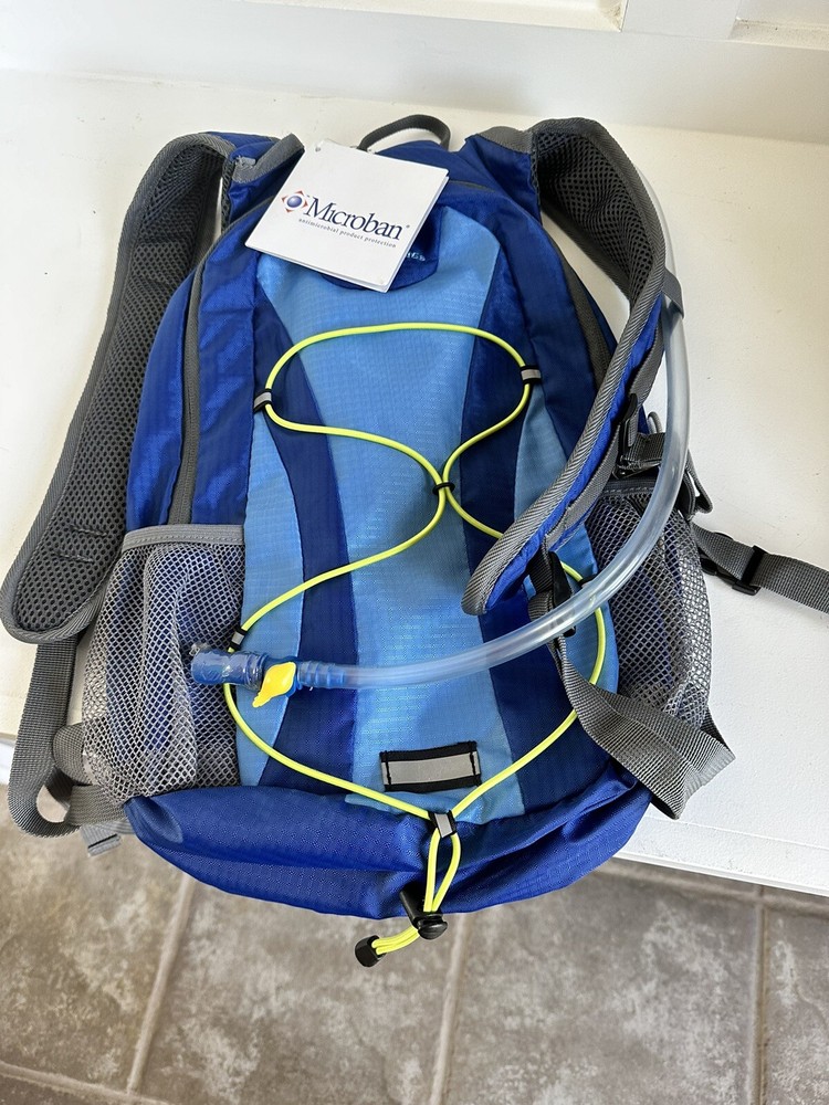 AdventureRidge NEW Hydration Backpack blue bladder hiking camping