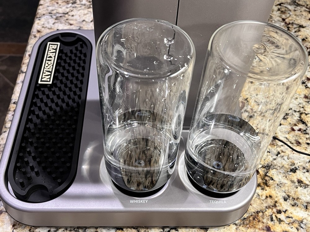 Bartesian 55300 Premium Cocktail Machine w/5 Canisters LCD Screen Gray