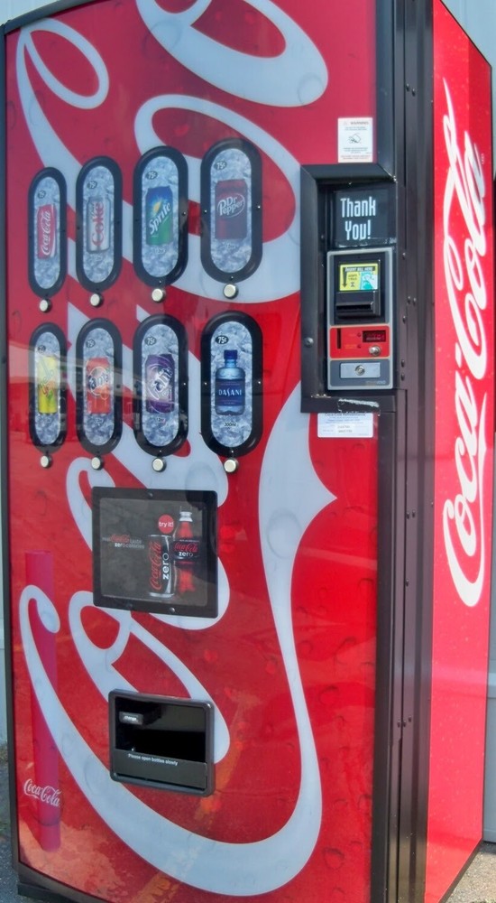 (44) Royal Vendors Chameleon CUSTOM Vend Labels