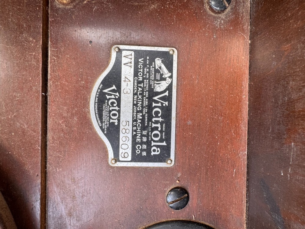 Victrola Victor Record Player