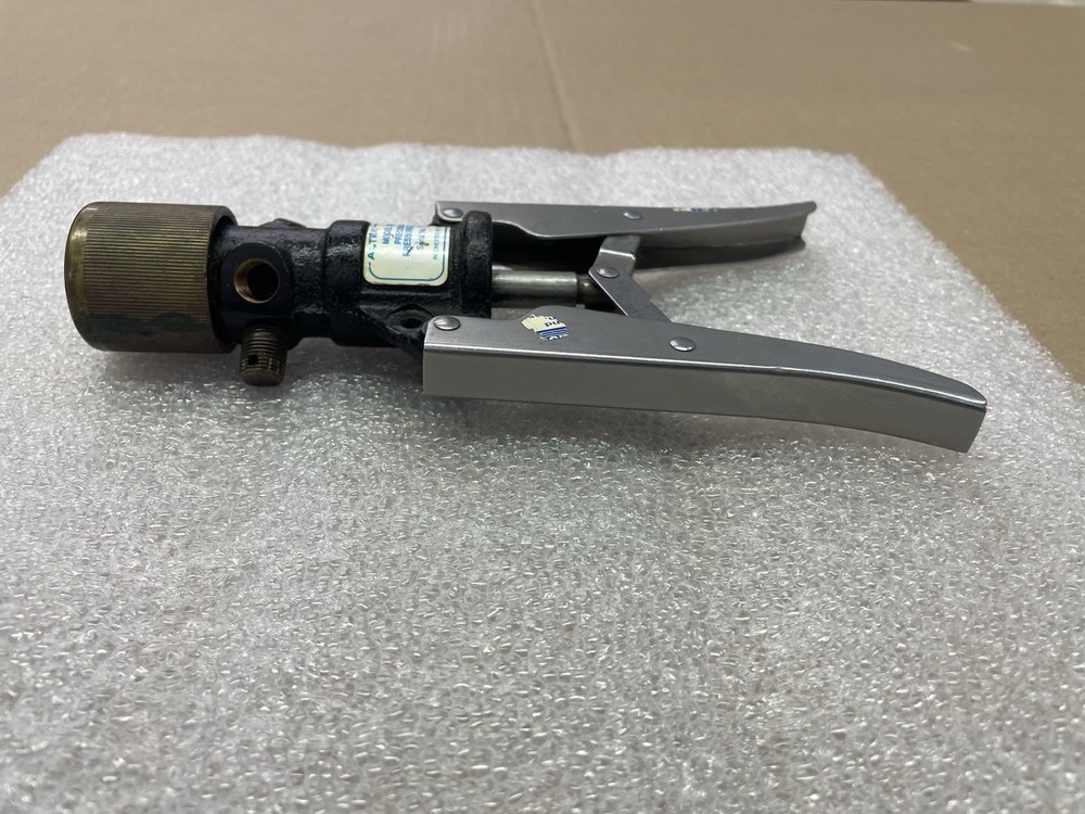 Altek Model 628 Precision Pressure Pump