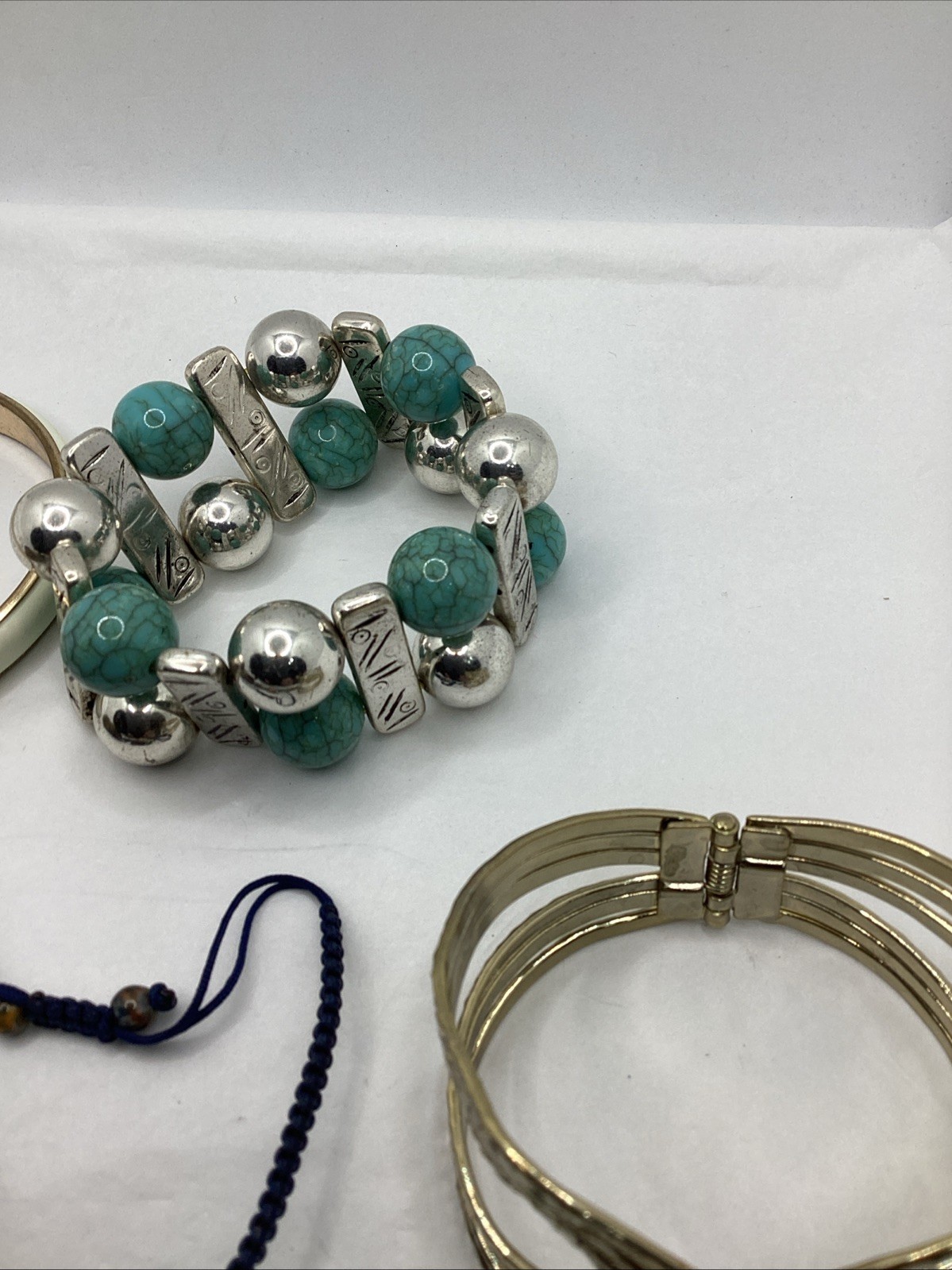 Mixed Lot Of Costume Jewelry Bracelets. 10/21