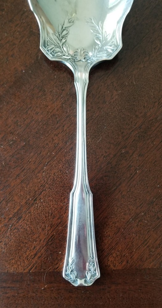 1855 R. Wallace Laurel Casserole Serving Spoon 9"