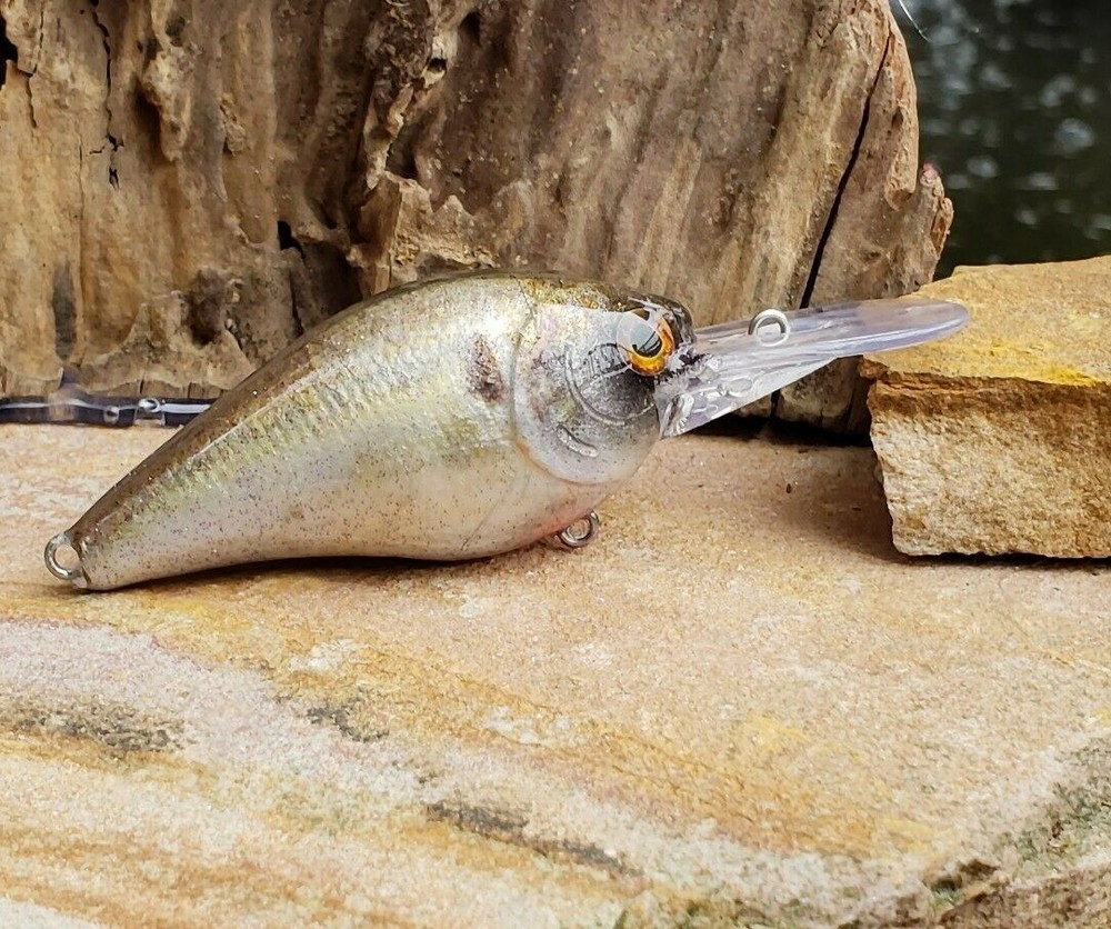 CUSTOM WRAPPED AND PAINTED 1.5 DEEP DIVER CRANKBAITS