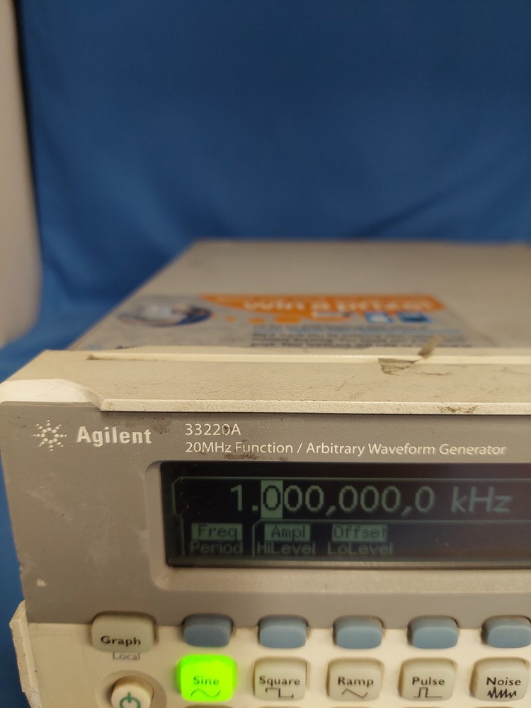 Agilent 33220A Function/Arbitrary Waveform Generator 80MHz