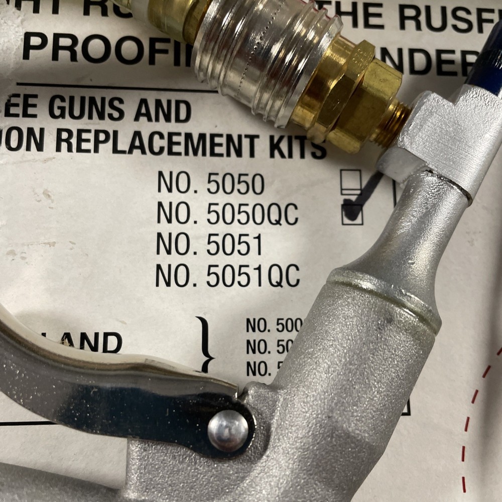 Rusfre BEE Gun No. 5050QC. Rustproofing & Undercoating System. New In Box.