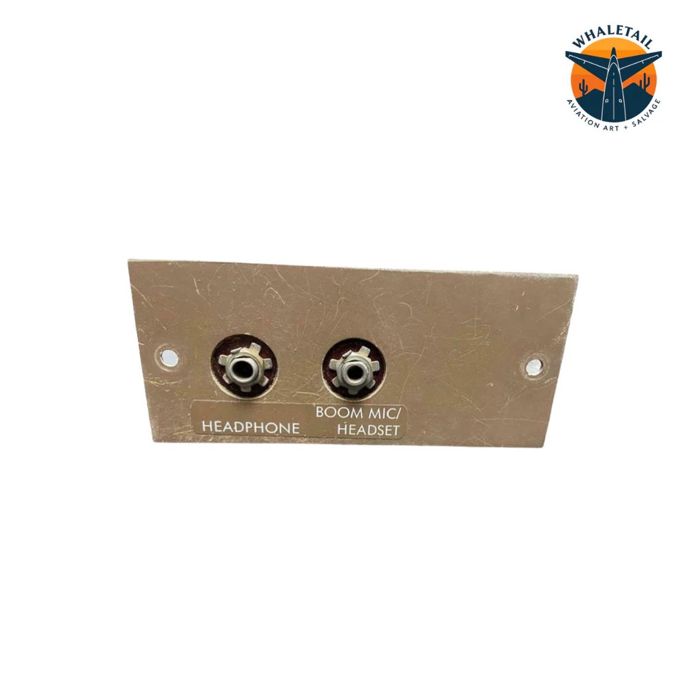 747-400 Headphone Jack from Flight Deck
