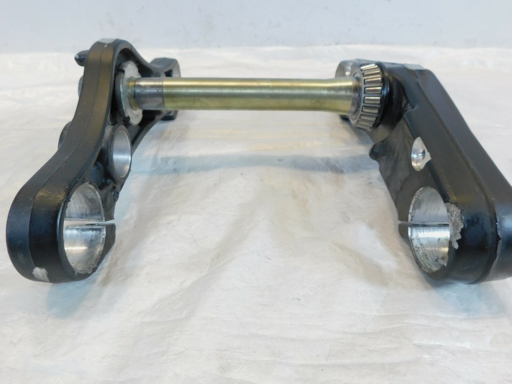 2008 2009 & 2010 Victory Vision Front Fork Upper Lower Triple Tree Mount Bracket