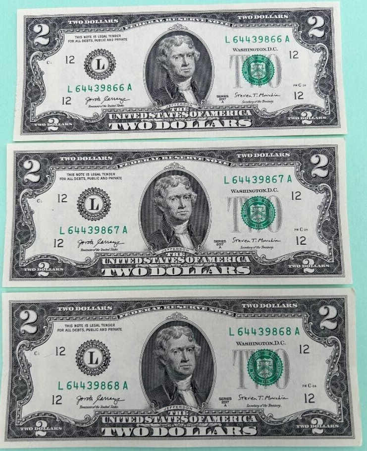 One Uncirculated 2017 Two Dollar Bill $2 Minted in San Francisco   Sequential