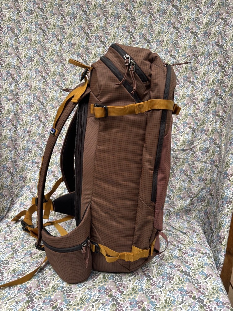 Patagonia Snowdrifter backpack 40L