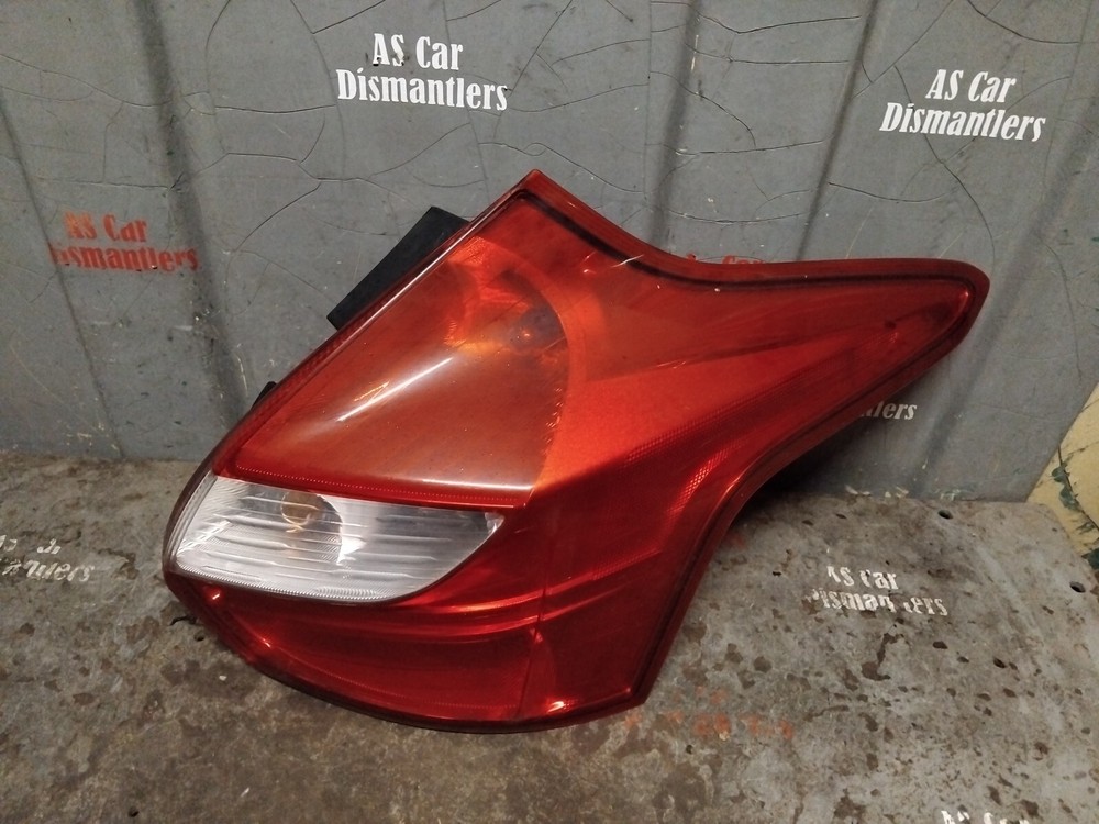 Ford Focus Mk3 2012 5 Door Driver Rear Light - J3 #4D