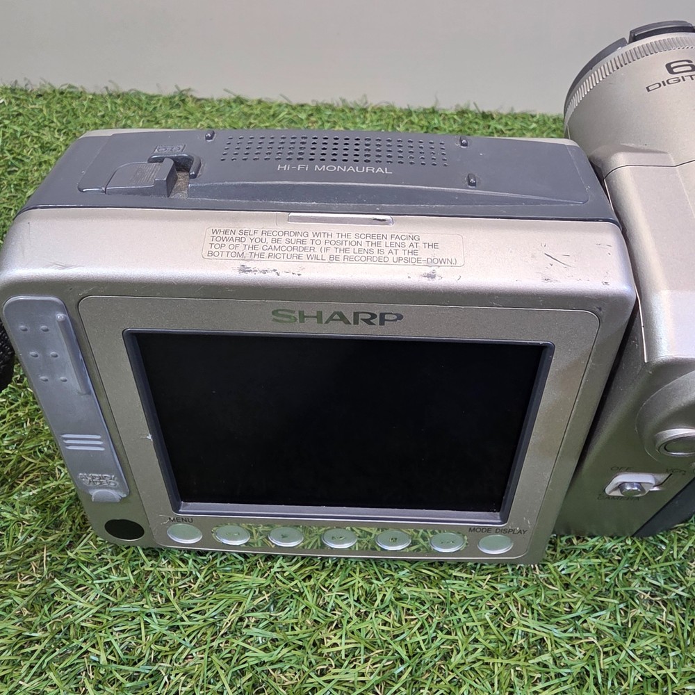 Sharp Viewcam VL-E760 Video 8 Camcorder - Does Not Turn On